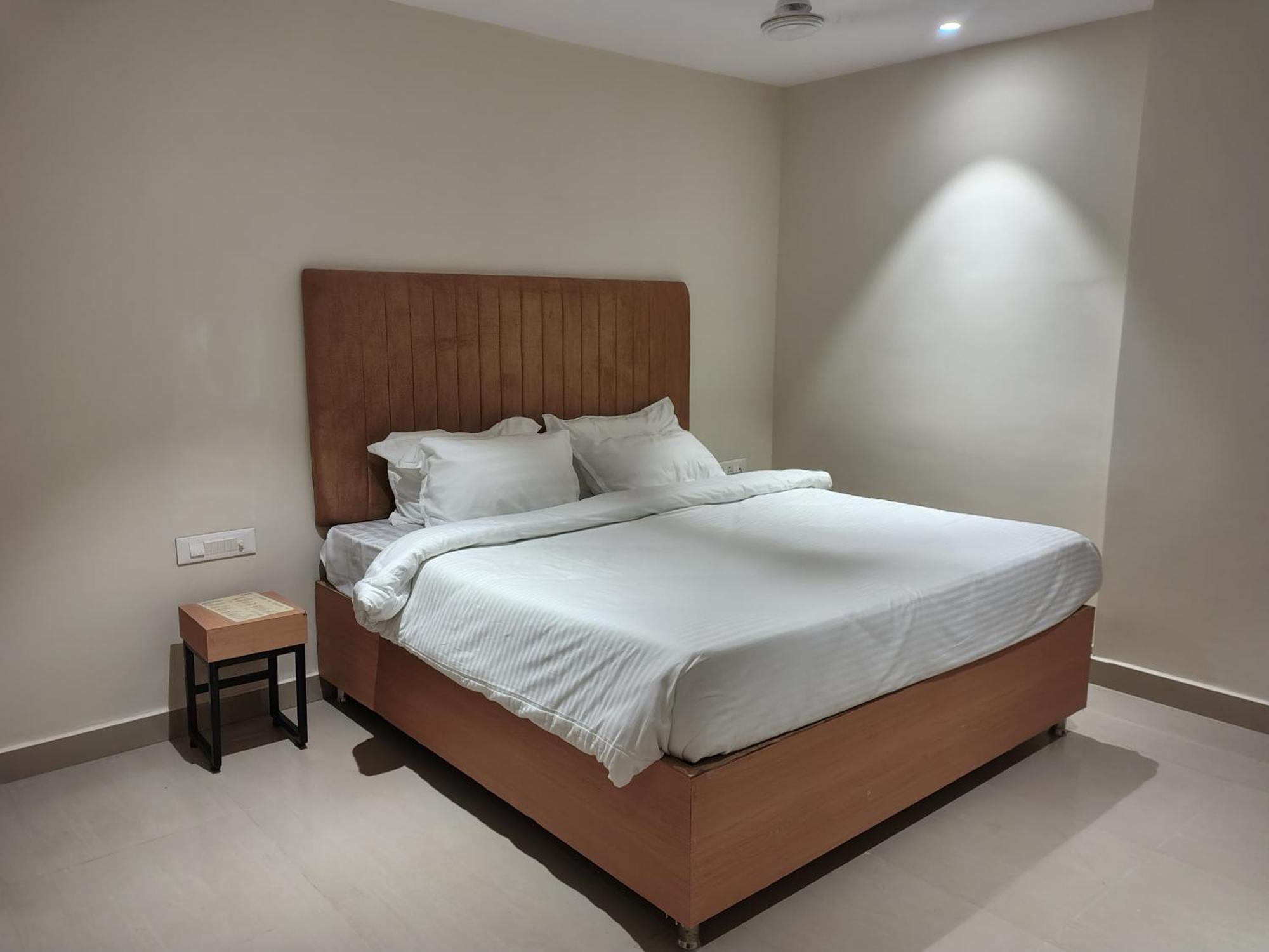 Hotel Blueearth Vizianagaram Buitenkant foto